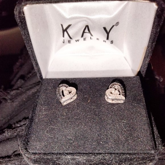 Kay jewelers shop heart shaped earrings
